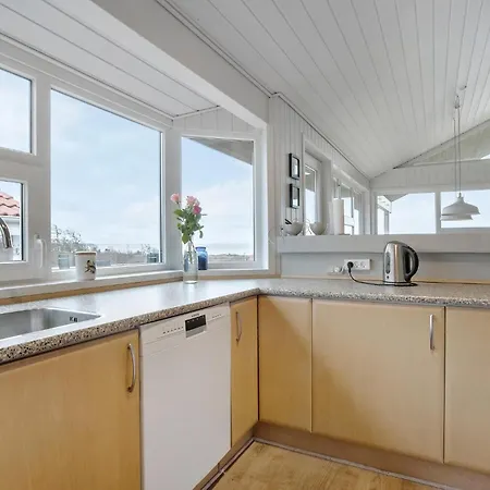 3 Bedroom Amazing In Prázdninový dům